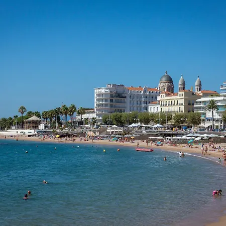 Promenade Des Bains *